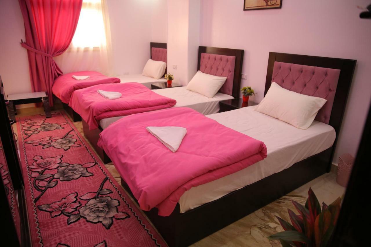 Queen Pyramids View Inn Kafrat al Jabal Екстер'єр фото