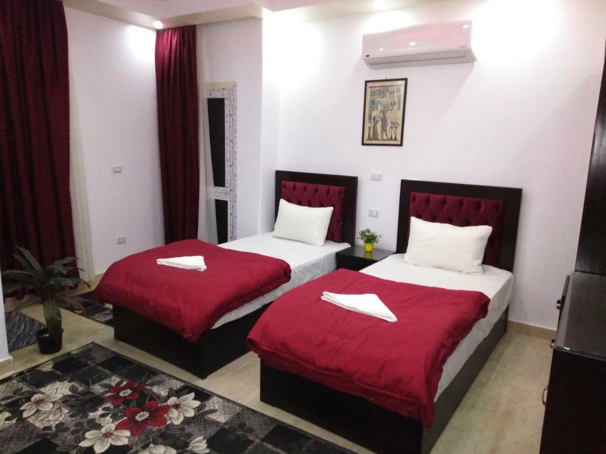 Queen Pyramids View Inn Kafrat al Jabal Екстер'єр фото